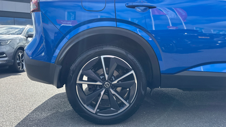 Nissan Qashqai 1.3 DiG-T MH 158 Tekna 5dr Xtronic Petrol Hatchback